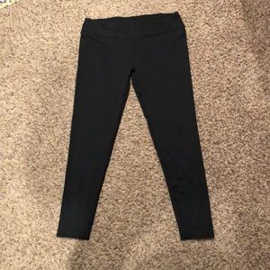 Women’s Fabletics Salar style leggings